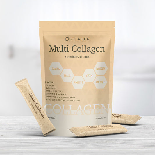 Пакување со додаток во исхраната Multi Collagen и кесички со прашок, како илустрација за производ богат со колаген за кожа, коса, нокти и зглобови.
